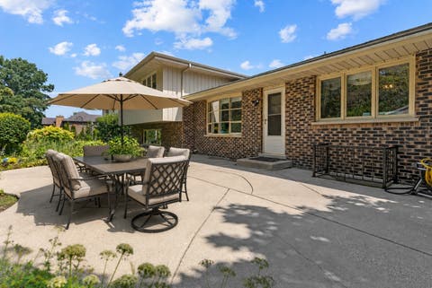 Tiny photo for 387 Woodlane Court, Wood Dale, IL 60191 (MLS # 12720405)