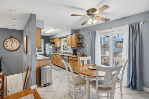 Tiny photo for 1006 Hillside Drive, Bettendorf, IA 52722 (MLS # 12593124)