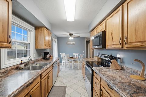 Tiny photo for 1006 Hillside Drive, Bettendorf, IA 52722 (MLS # 12593124)