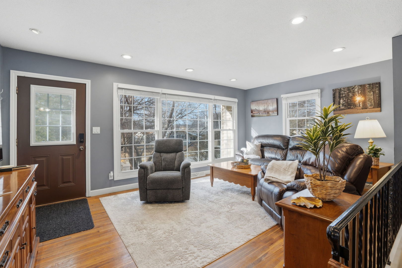 1006 Hillside Drive