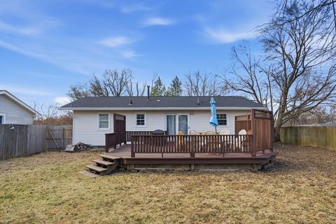 Tiny photo for 1006 Hillside Drive, Bettendorf, IA 52722 (MLS # 12593124)