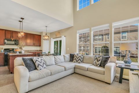 Tiny photo for 551 S Jade Lane #551, Round Lake, IL 60073 (MLS # 12585588)