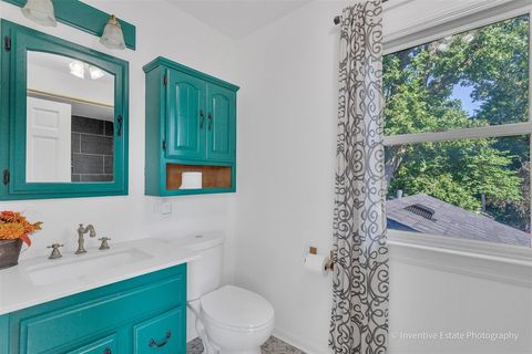 Tiny photo for 1925 N Woodlawn Park Avenue, McHenry, IL 60051 (MLS # 12699961)