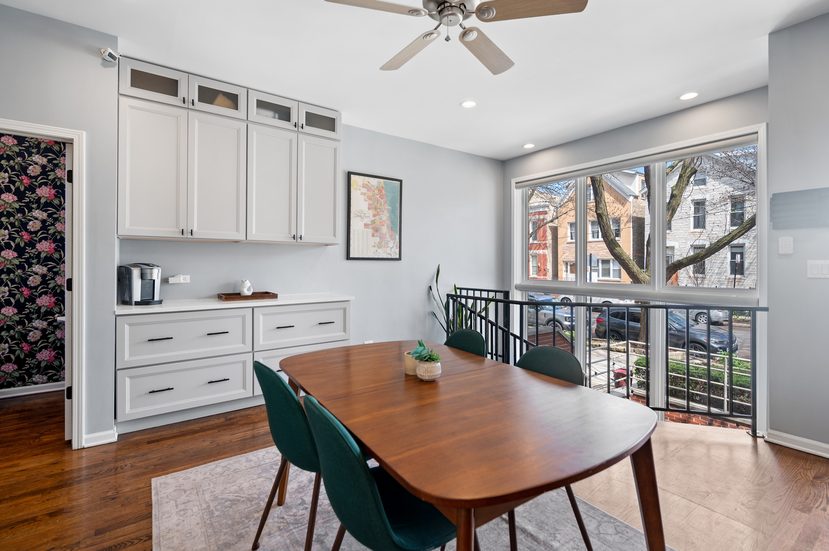 844 N Marshfield Avenue 1F