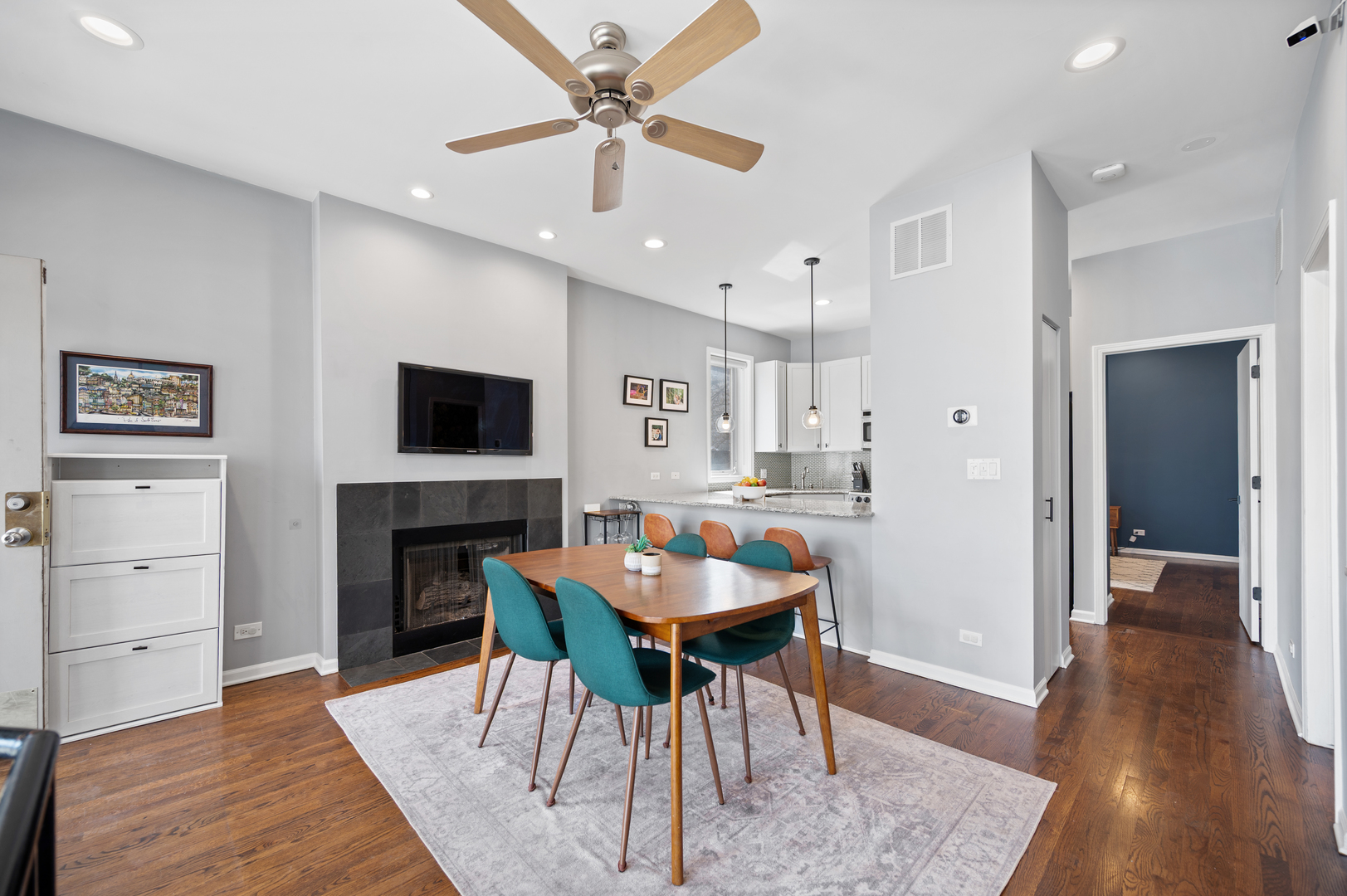 844 N Marshfield Avenue 1F