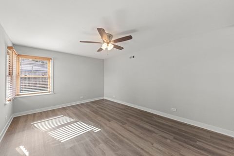 Tiny photo for 5701 W 89th Place, Oak Lawn, IL 60453 (MLS # 12502926)