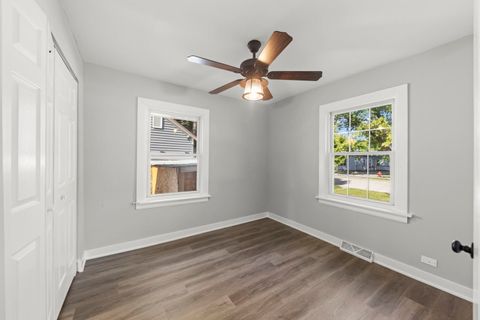 Tiny photo for 5701 W 89th Place, Oak Lawn, IL 60453 (MLS # 12502926)