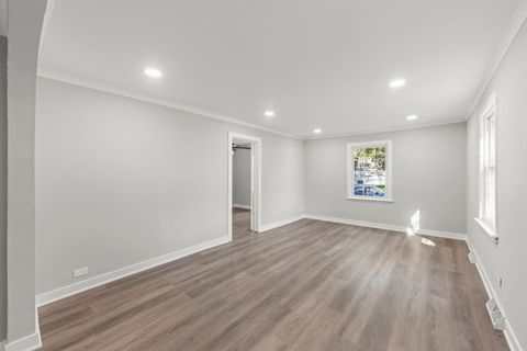 Tiny photo for 5701 W 89th Place, Oak Lawn, IL 60453 (MLS # 12502926)