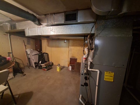 Tiny photo for 6631 N Saint Louis Avenue, Lincolnwood, IL 60712 (MLS # 12783408)