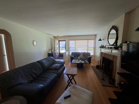 Tiny photo for 6631 N Saint Louis Avenue, Lincolnwood, IL 60712 (MLS # 12783408)