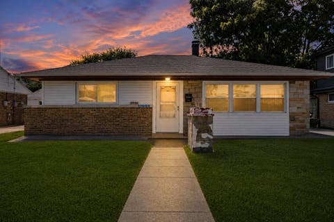 Photo of 17044 Burnham Avenue, Lansing, IL 60438 (MLS # 12717513)