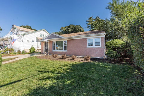 Tiny photo for 317 S Louis Street, Mount Prospect, IL 60056 (MLS # 12789377)