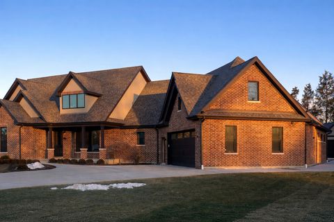 Photo of 740 67th Place, Willowbrook, IL 60527 (MLS # 12533279)