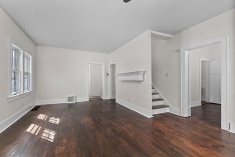 Tiny photo for Mundelein, IL 60060 (MLS # 12545471)