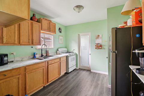 Tiny photo for 796 Parkway Avenue, Elgin, IL 60120 (MLS # 12609655)