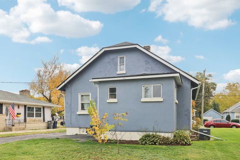 Tiny photo for 796 Parkway Avenue, Elgin, IL 60120 (MLS # 12609655)
