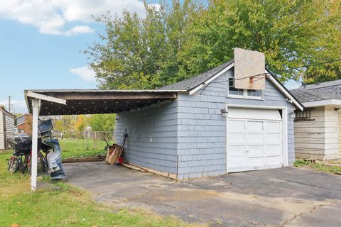 Tiny photo for 796 Parkway Avenue, Elgin, IL 60120 (MLS # 12609655)
