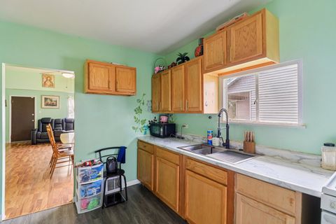 Tiny photo for 796 Parkway Avenue, Elgin, IL 60120 (MLS # 12609655)
