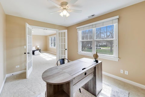 Tiny photo for 1212 W Clarendon Road, Arlington Heights, IL 60004 (MLS # 12640737)
