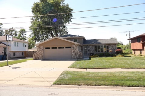 Tiny photo for 14650 KOSTNER Avenue, Midlothian, IL 60445 (MLS # 12752396)