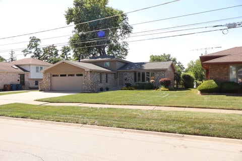 Photo of 14650 KOSTNER Avenue, Midlothian, IL 60445 (MLS # 12752396)