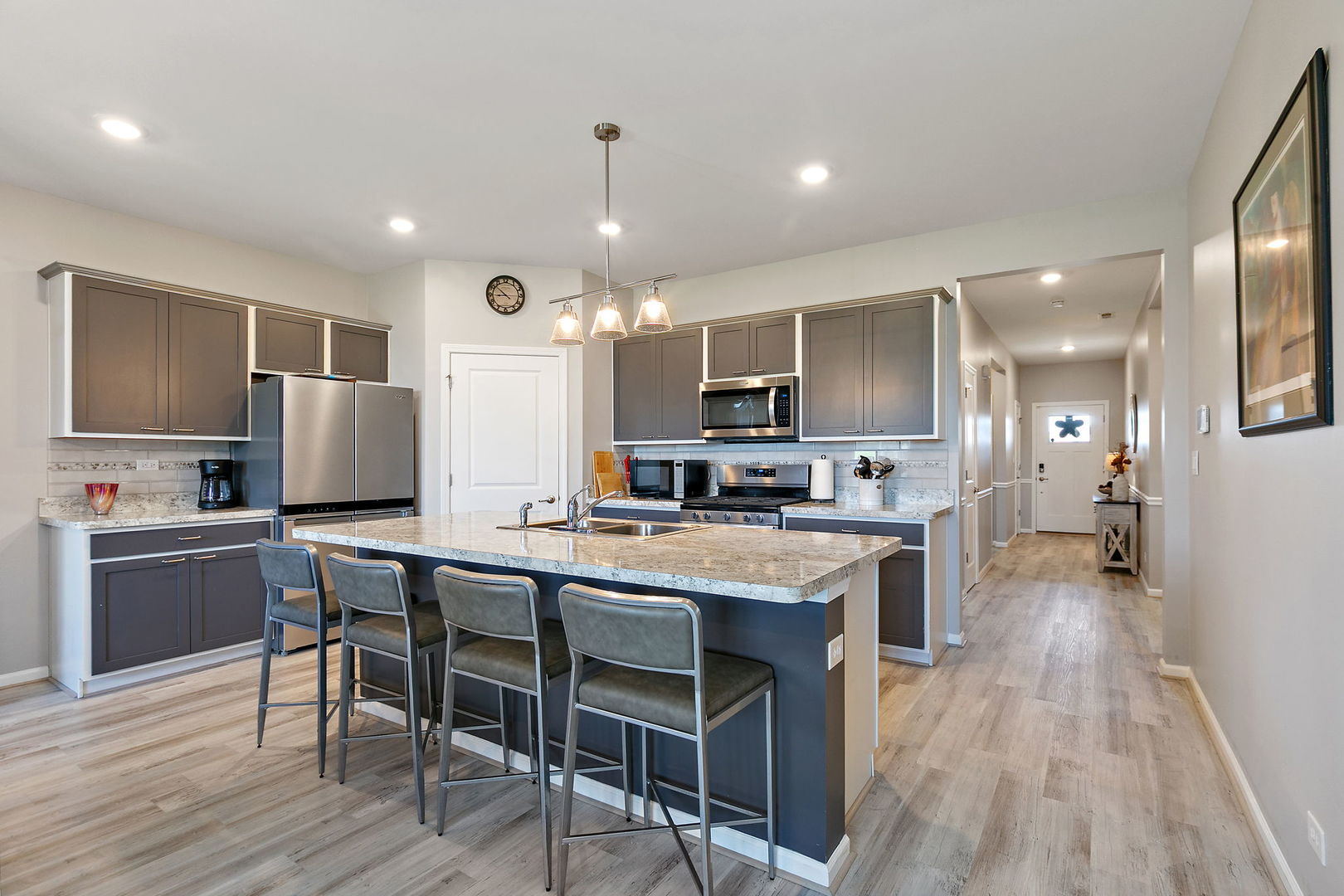 979 Crestview Lane