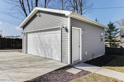 Tiny photo for Bloomington, IL 61701 (MLS # 12589952)