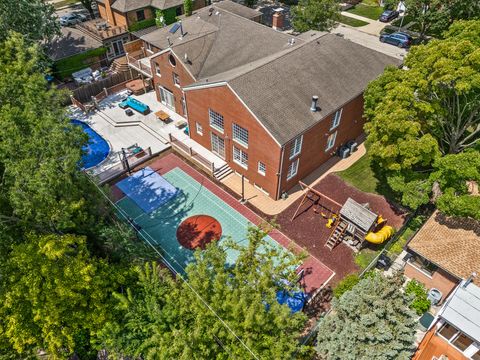 Tiny photo for 2851 W Rascher Avenue, Chicago, IL 60625 (MLS # 12449063)