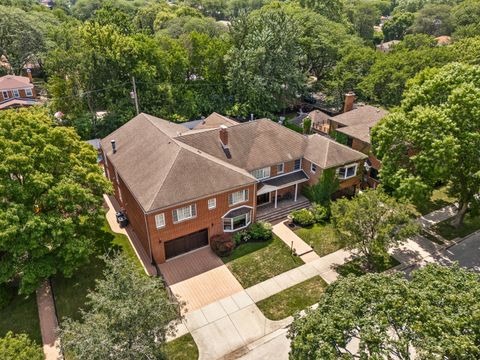Tiny photo for 2851 W Rascher Avenue, Chicago, IL 60625 (MLS # 12449063)