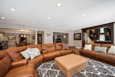 Tiny photo for 2851 W Rascher Avenue, Chicago, IL 60625 (MLS # 12449063)