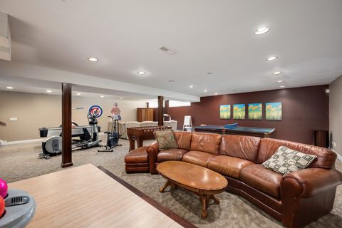 Tiny photo for 2851 W Rascher Avenue, Chicago, IL 60625 (MLS # 12449063)