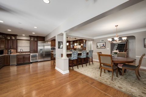 Tiny photo for 2851 W Rascher Avenue, Chicago, IL 60625 (MLS # 12449063)