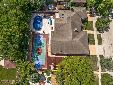 Tiny photo for 2851 W Rascher Avenue, Chicago, IL 60625 (MLS # 12449063)