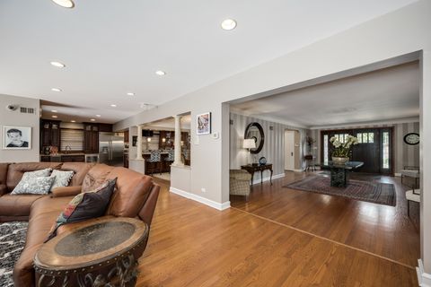 Tiny photo for 2851 W Rascher Avenue, Chicago, IL 60625 (MLS # 12449063)