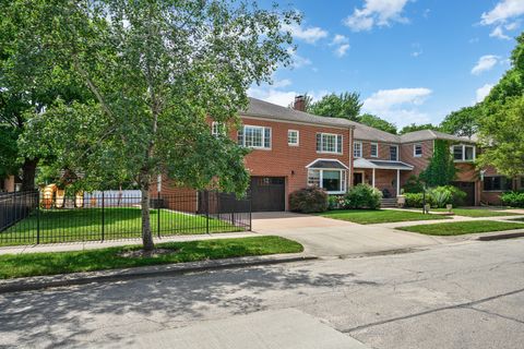 Tiny photo for 2851 W Rascher Avenue, Chicago, IL 60625 (MLS # 12449063)