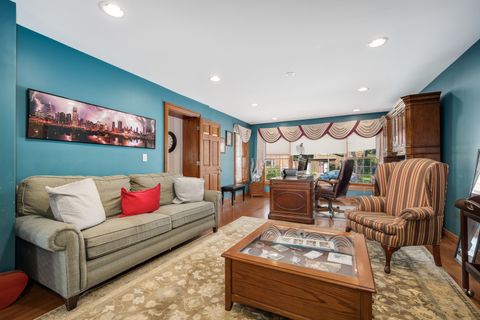 Tiny photo for 2851 W Rascher Avenue, Chicago, IL 60625 (MLS # 12449063)