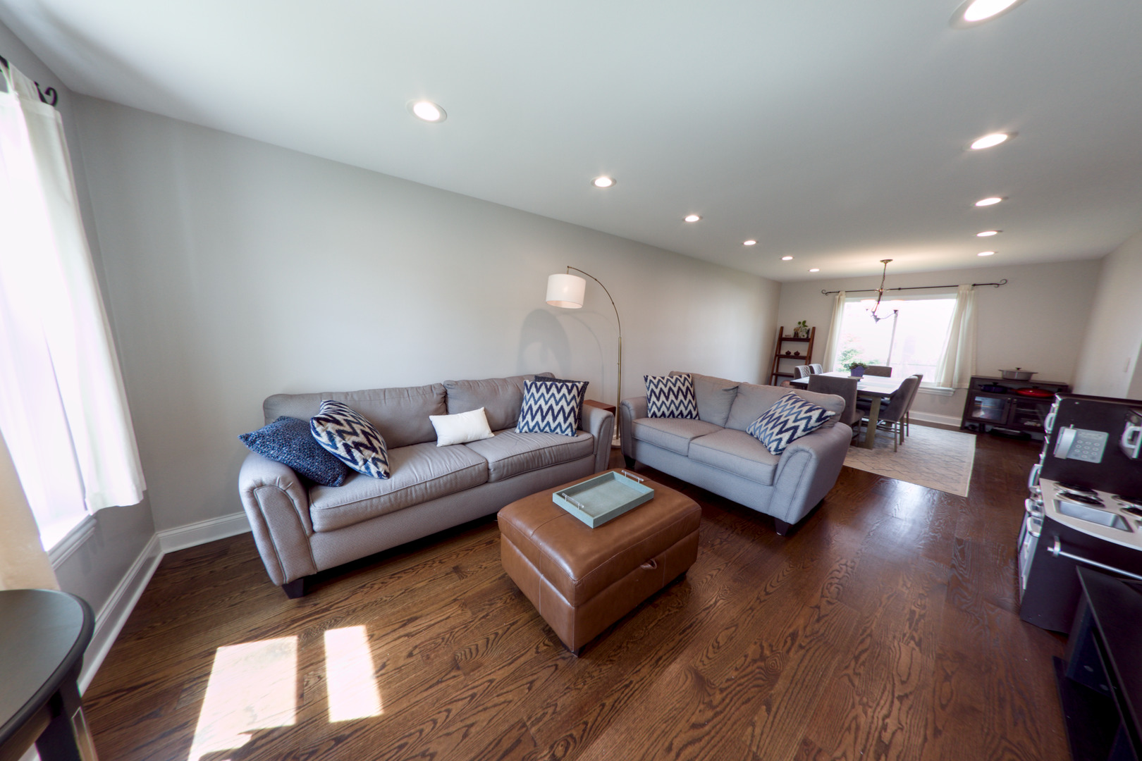 1284 Regent Drive
