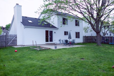 Tiny photo for 1284 Regent Drive, Mundelein, IL 60060 (MLS # 12655135)