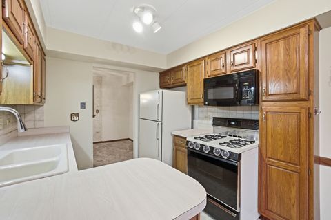 Tiny photo for 6740 180th Street W #1E, Tinley Park, IL 60477 (MLS # 12500699)