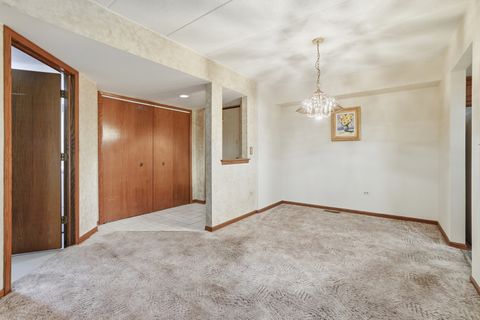 Tiny photo for 6740 180th Street W #1E, Tinley Park, IL 60477 (MLS # 12500699)