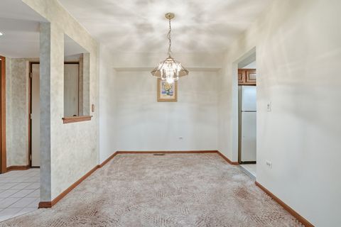 Tiny photo for 6740 180th Street W #1E, Tinley Park, IL 60477 (MLS # 12500699)