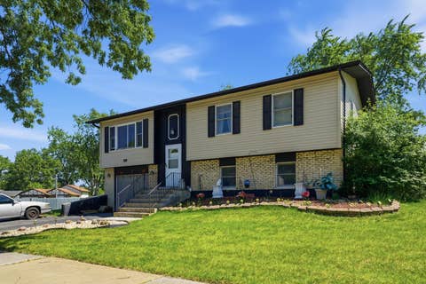 Tiny photo for 5101 Riverside Drive, Richton Park, IL 60471 (MLS # 12651468)