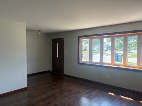 Tiny photo for 10017 Menard Avenue, Oak Lawn, IL 60453 (MLS # 12754338)