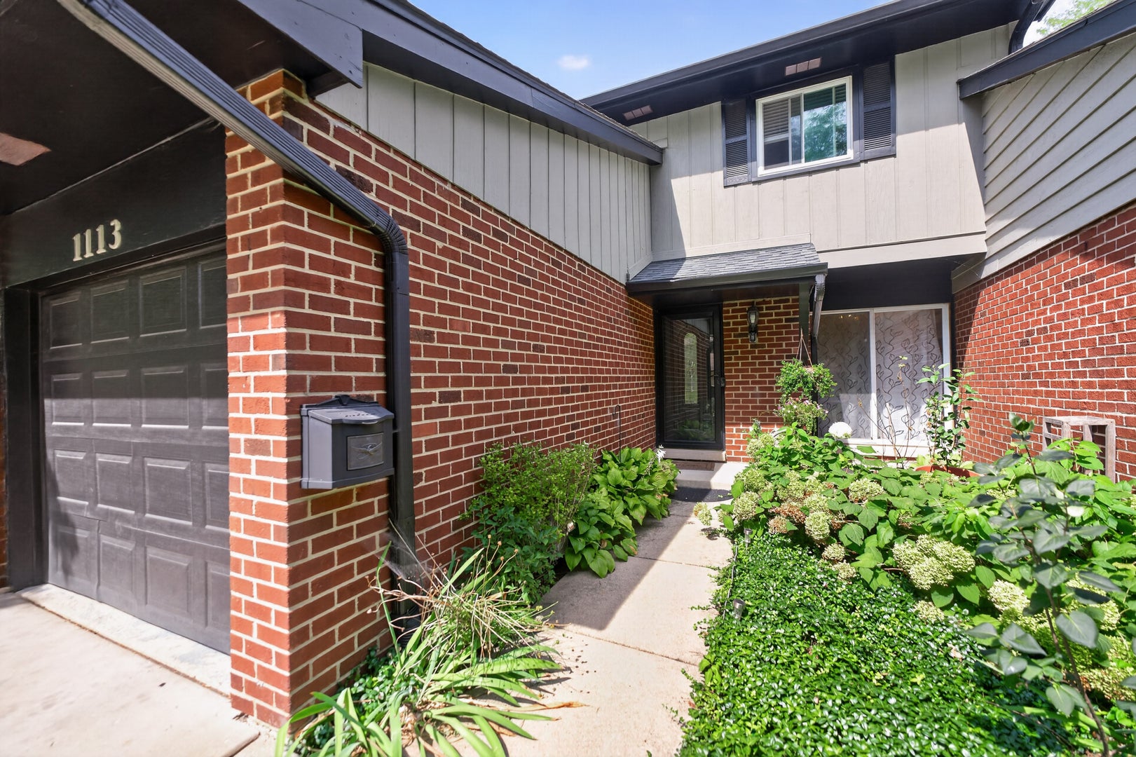 1113 Loughborough Court