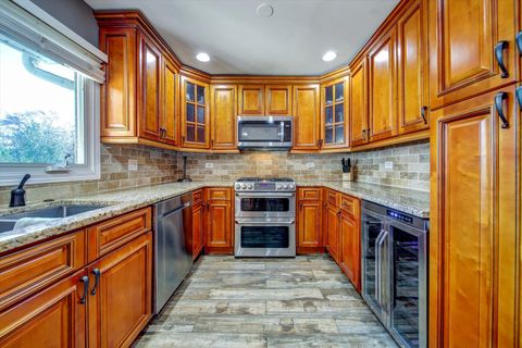 Tiny photo for 1691 JEFFREY Avenue, Glendale Heights, IL 60139 (MLS # 12516459)