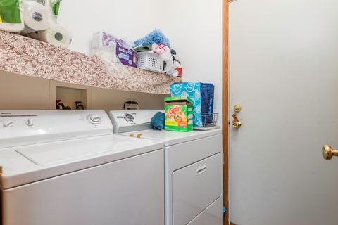 Tiny photo for 39689 LYNSEE Court, Beach Park, IL 60083 (MLS # 12667238)