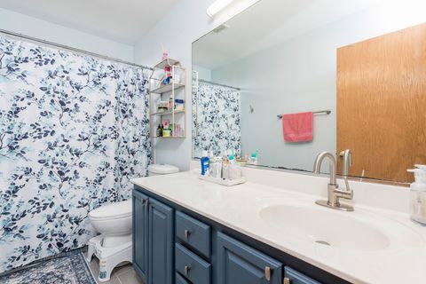 Tiny photo for 39689 LYNSEE Court, Beach Park, IL 60083 (MLS # 12667238)