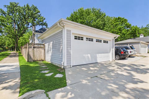 Tiny photo for 1050 Spruce Street, Winnetka, IL 60093 (MLS # 12690581)