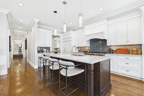 Tiny photo for 1050 Spruce Street, Winnetka, IL 60093 (MLS # 12690581)