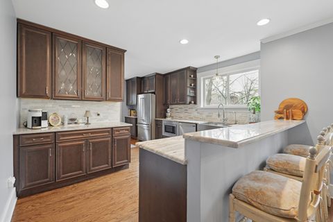 Tiny photo for 4136 Raymond Avenue, Brookfield, IL 60513 (MLS # 12593477)